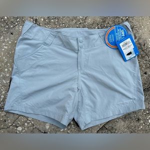 Women’s M, light grey Columbia Performance Fishing Gear Coral Point II Short